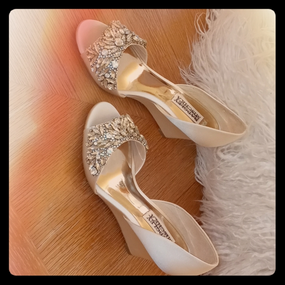 Badgley Mischka peep-toe embellished wedges